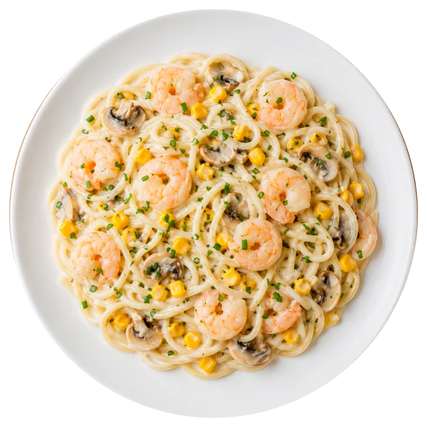 Pasta con salsa blanca y camarones saltados